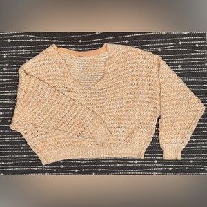 FreePeople Knitwear- MEDIUM fits like a LG-XL